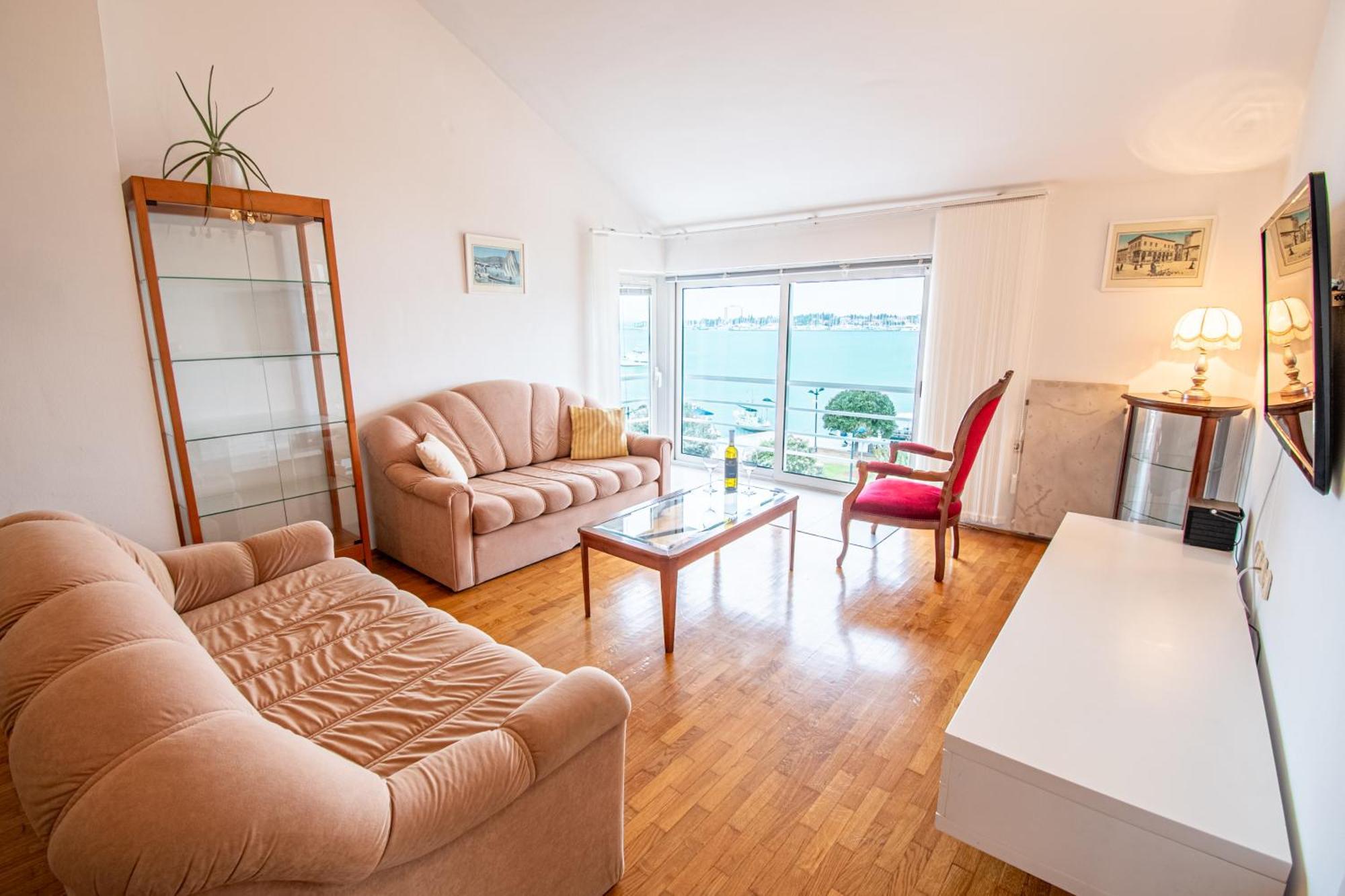 Center Istria Croatia With Seaview By Rentistra Apartamento