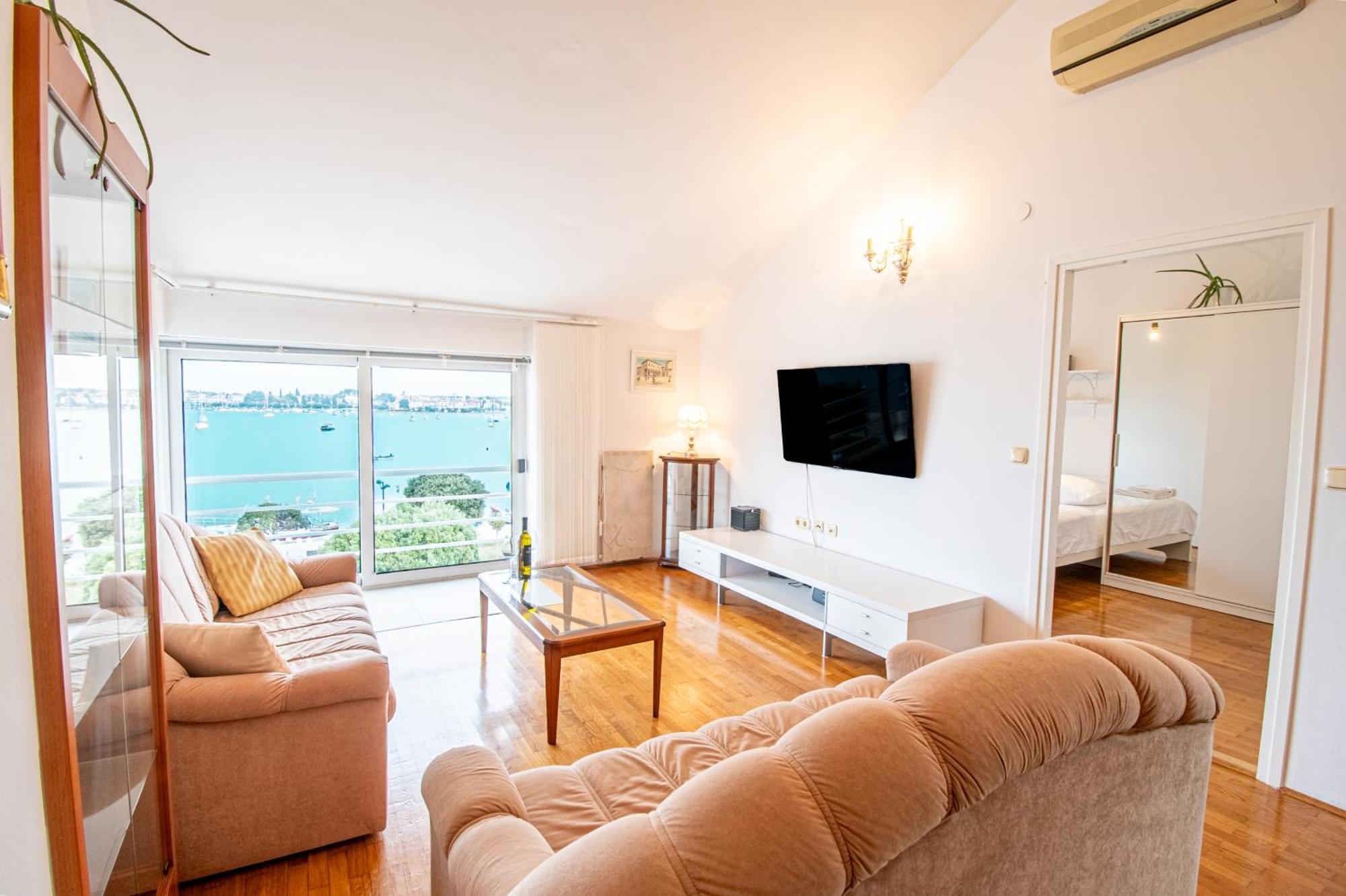 Apartman Center Istria Croatia With Seaview By Rentistra Umag
