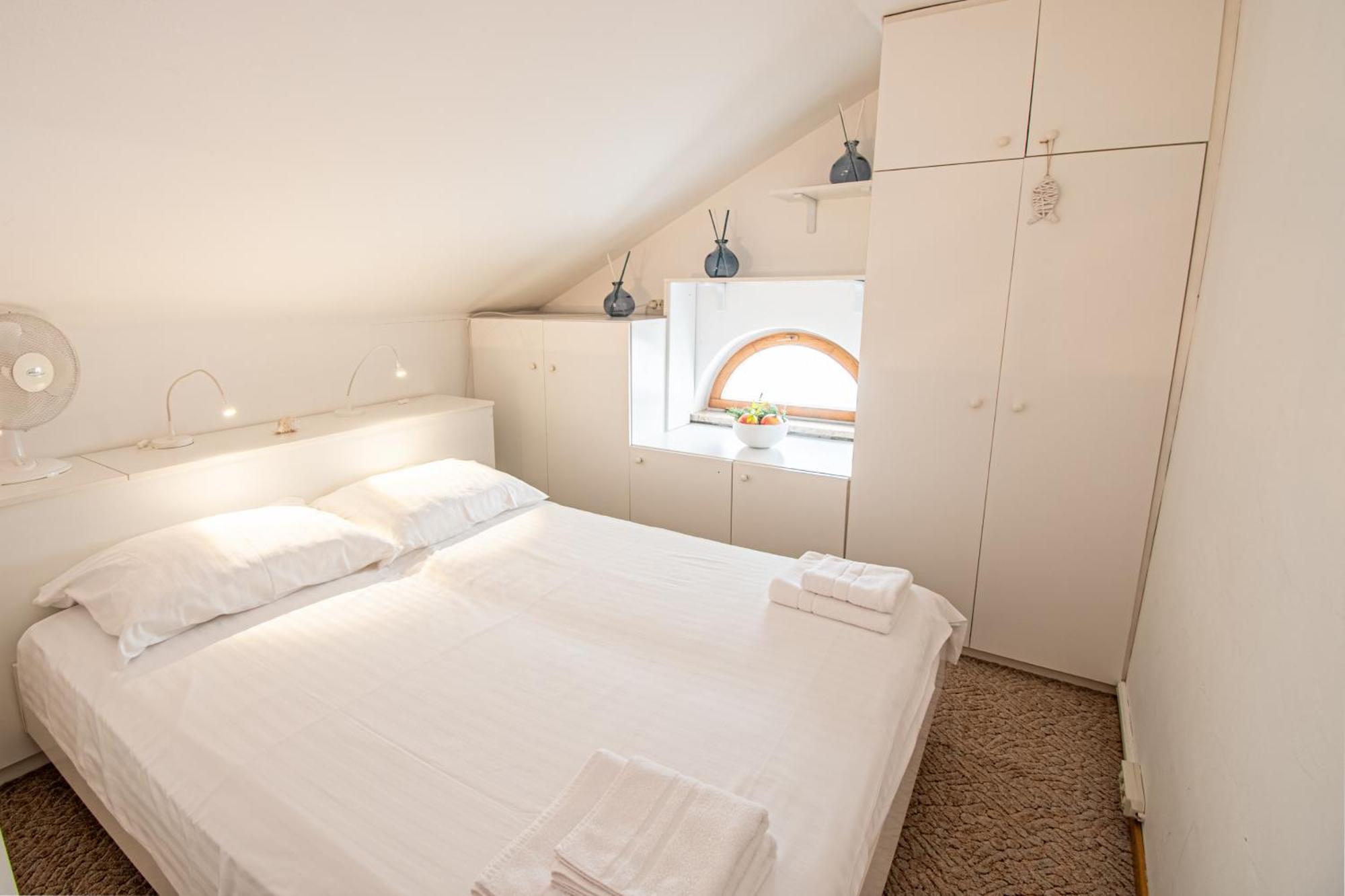 Center Istria Croatia With Seaview By Rentistra Apartamento